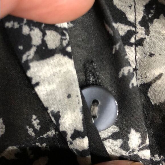 Used Coldwater Creek sheer floral button up - Picture 5 of 11